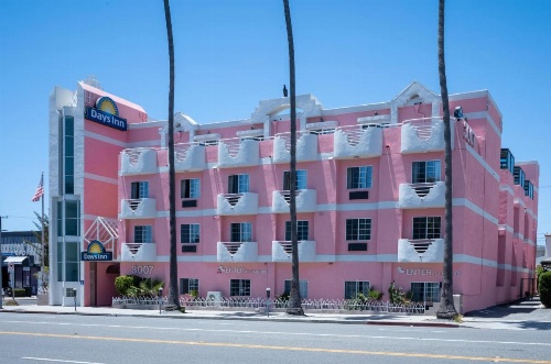 Days Inn by Wyndham Santa Monica image 6